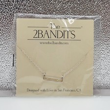 Collana con ciondolo barra