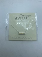 Collana con ciondolo a barra