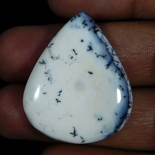 Splendida pietra - 33,75, ct.