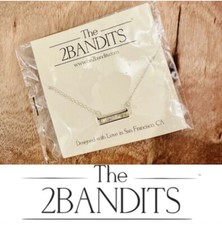 Collana con ciondolo barra