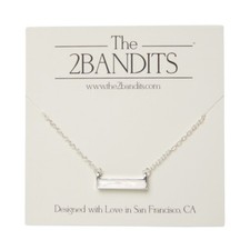 Collana con ciondolo barra